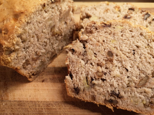 Pain aux bananes, à la cannelle et aux noix